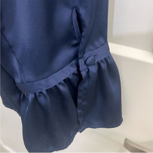 Express Bell Sleeve Blouse - Picture 5 of 5